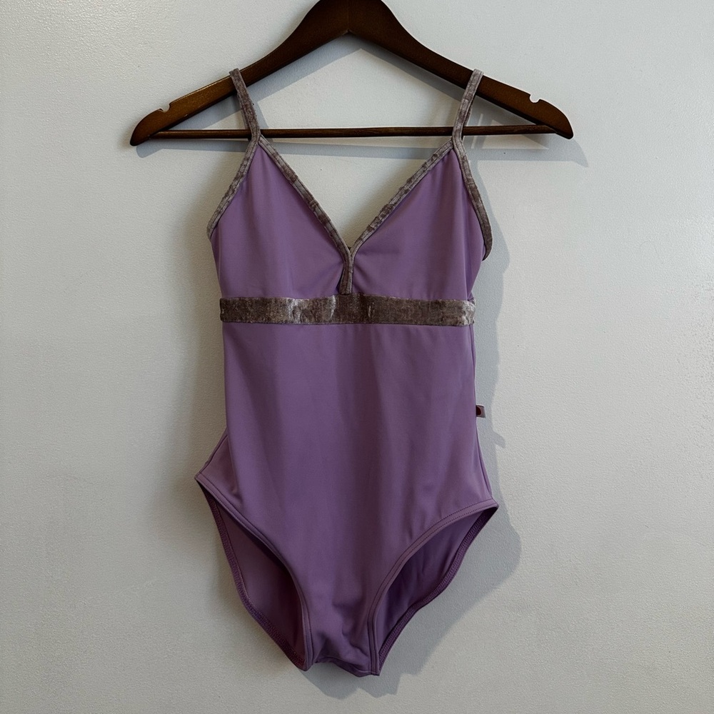 Yumiko Leotard
